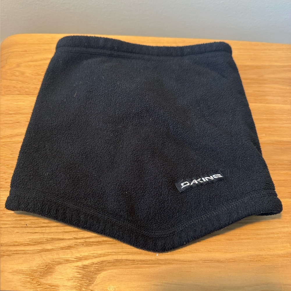 Dakine Midnight Black Fleece Neck Gaiter